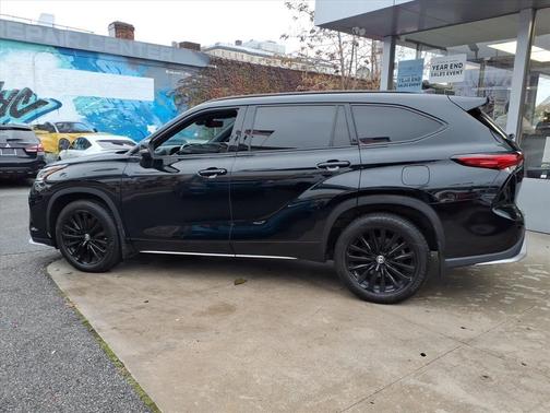 2023 Toyota Highlander XSE