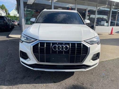 2021 Audi Q3 40 Premium