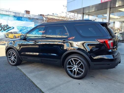 2018 Ford Explorer sport