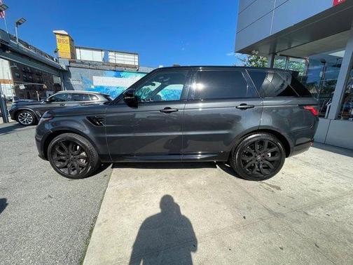 2022 Land Rover Range Rover Sport HSE Silver Edition