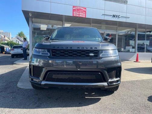 2022 Land Rover Range Rover Sport HSE Silver Edition