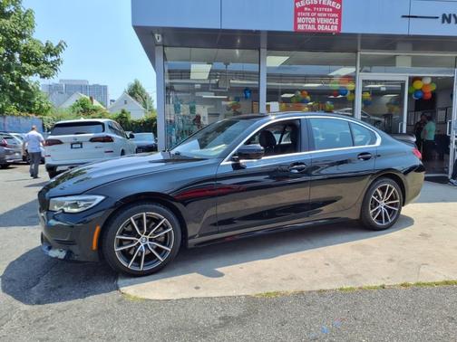 2019 BMW 330 i xDrive