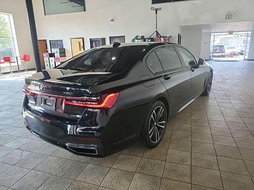 2020 BMW 750 i xDrive