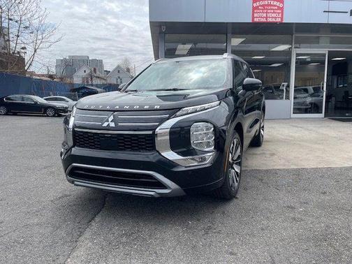 2025 Mitsubishi Outlander Platinum Edition