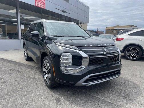 2025 Mitsubishi Outlander Platinum Edition
