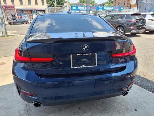 2019 BMW 330 i