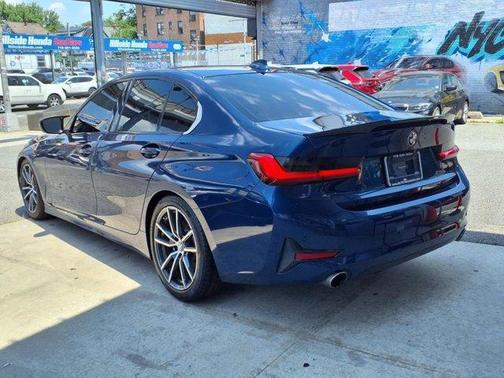 2019 BMW 330 i