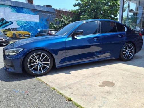 2019 BMW 330 i