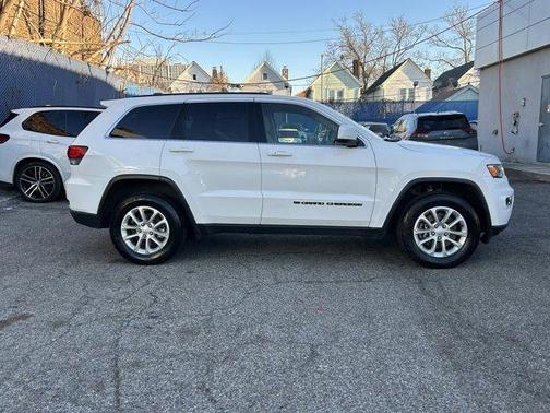 2022 Jeep Grand Cherokee WK Laredo