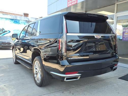 2022 Cadillac Escalade ESV Premium Luxury