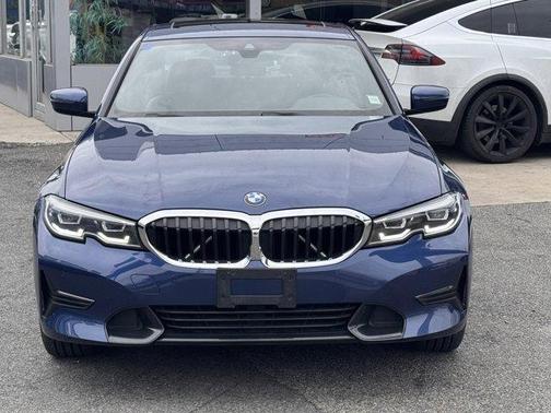 2022 BMW 330 i xDrive