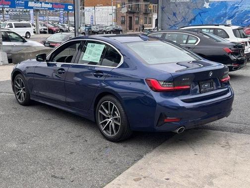 2022 BMW 330 i xDrive