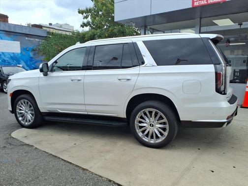 2022 Cadillac Escalade Premium Luxury