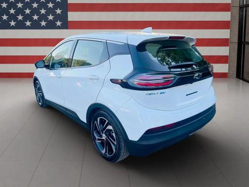 Summit White 2023 Chevrolet Bolt EV FWD 2LT
