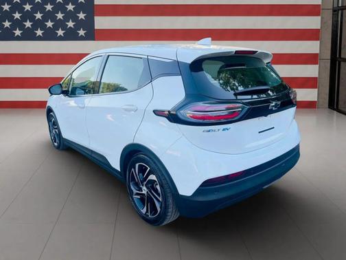 Summit White 2023 Chevrolet Bolt EV FWD 2LT