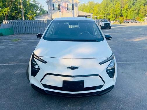 Summit White 2023 Chevrolet Bolt EV FWD 2LT