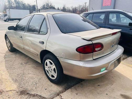 2001 Chevrolet Cavalier Base