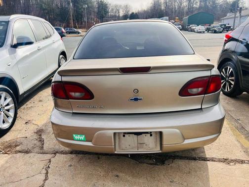 2001 Chevrolet Cavalier Base