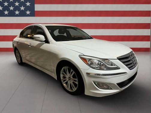 White 2013 Hyundai Genesis 3.8