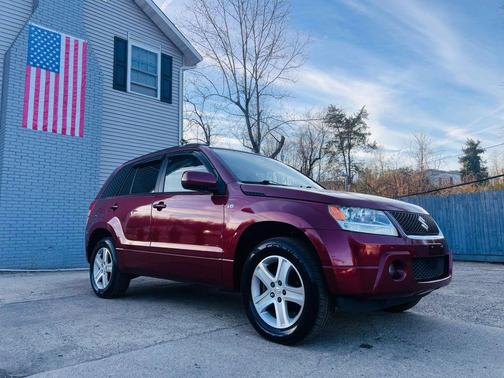2006 Suzuki Grand Vitara Luxury