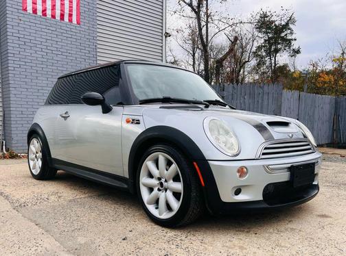 2004 MINI Cooper S Base