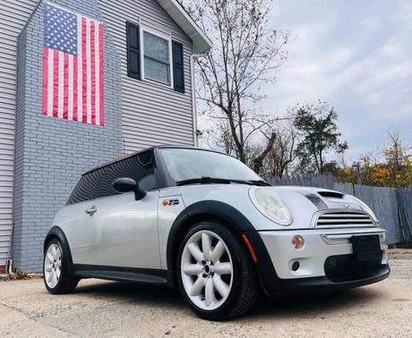 2004 MINI Cooper S Base