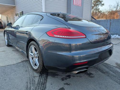 2014 Porsche Panamera 4