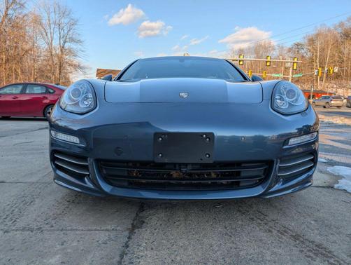 2014 Porsche Panamera 4