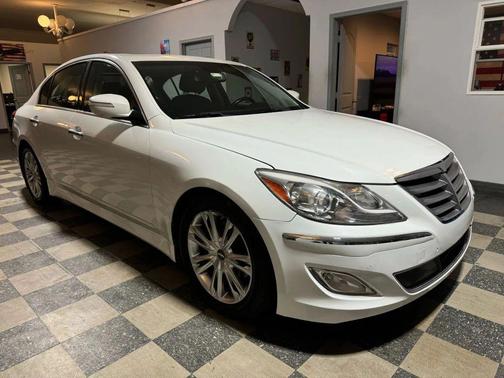 2013 Hyundai Genesis 3.8