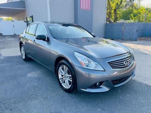 Liquid Platinum 2012 INFINITI G25x Base