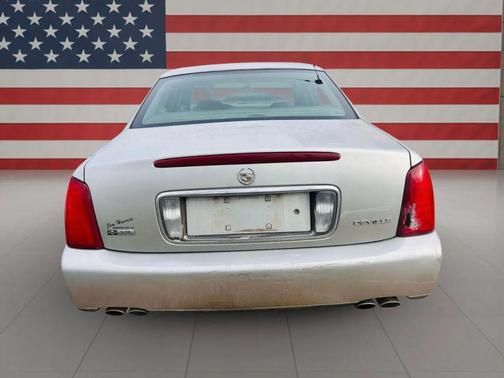 2004 Cadillac DeVille Base