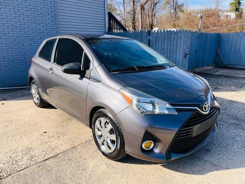 2015 Toyota Yaris L