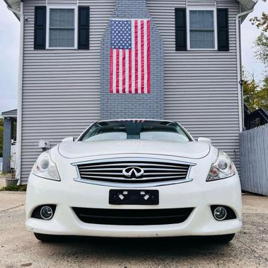 2011 INFINITI G37x Base