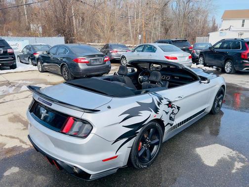 2015 Ford Mustang V6