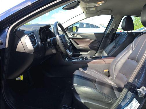 Deep Crystal Blue Mica 2018 Mazda Mazda3 Touring