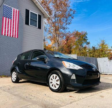 2013 Toyota Prius c Two