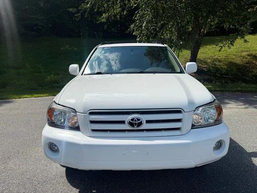 2005 Toyota Highlander Base