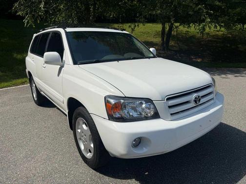 2005 Toyota Highlander Base
