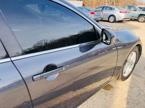 2010 INFINITI G37 Journey