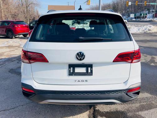 2022 Volkswagen Taos 1.5T S