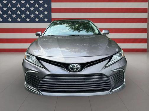Predawn Gray Mica 2021 Toyota Camry XLE