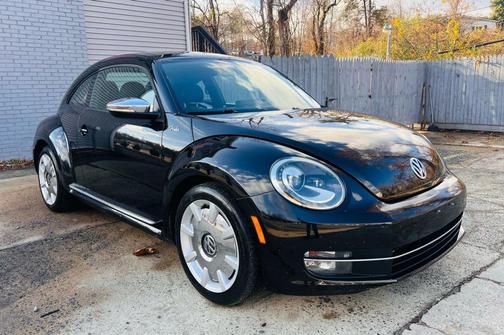 2013 Volkswagen Beetle 2.0T Fender Edition