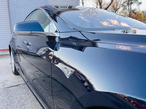 2013 Tesla Model S Performance