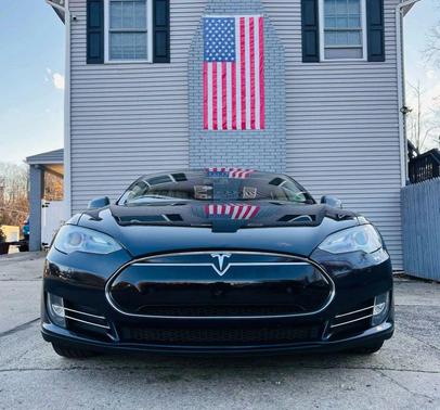 2013 Tesla Model S Performance