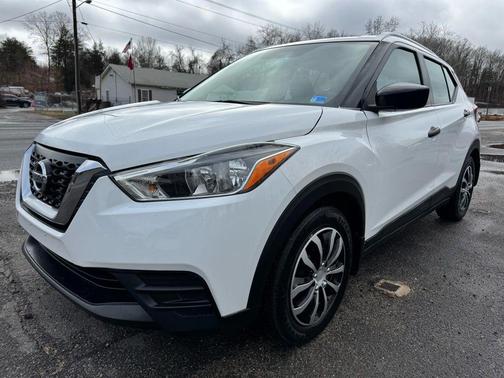 2018 Nissan Kicks S