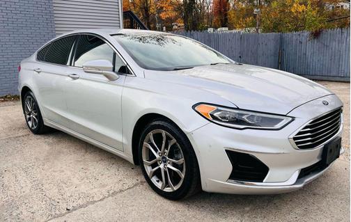2019 Ford Fusion SEL