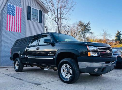 2005 Chevrolet Silverado 2500 LS H/D Extended Cab