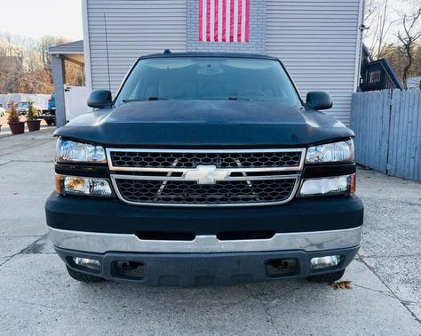 2005 Chevrolet Silverado 2500 LS H/D Extended Cab
