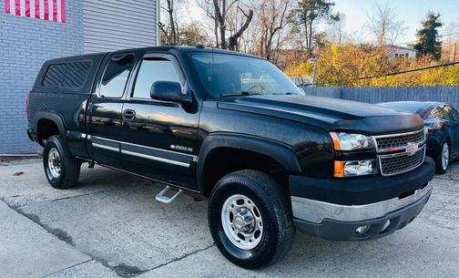 2005 Chevrolet Silverado 2500 LS H/D Extended Cab