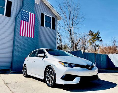 2016 Scion iM Hatchback 4D